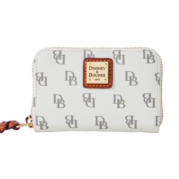 NWT! Dooney & Bourke large credit card case